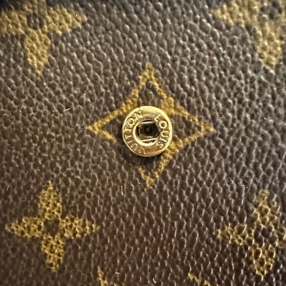 - Louis Vuitton Monogram Compact Zip Bifold Wallet/ - Picture 12 of 15